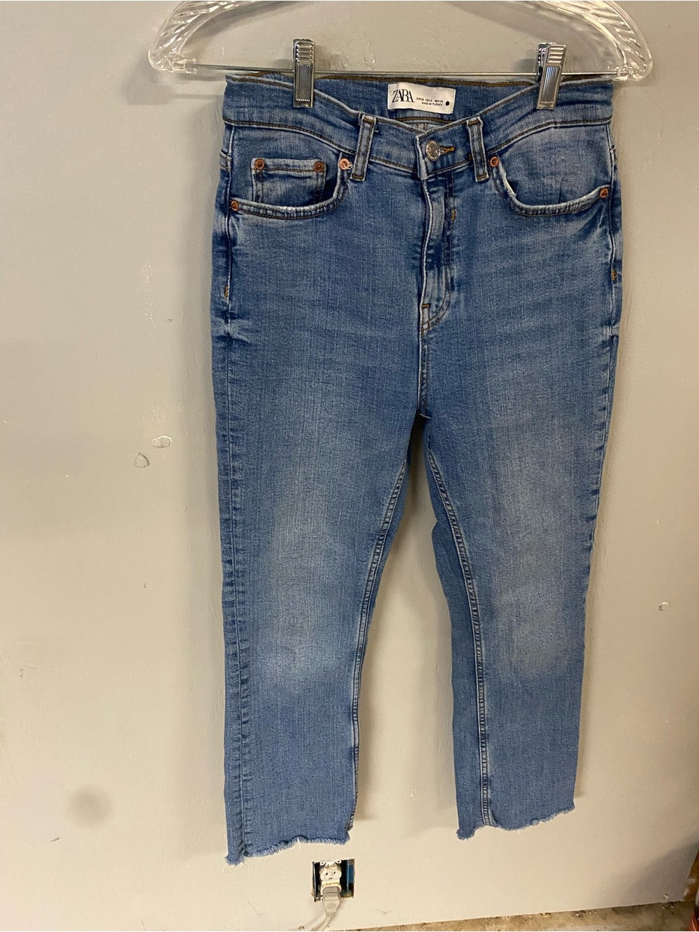Zara women’s size 4 jeans, frayed hem line